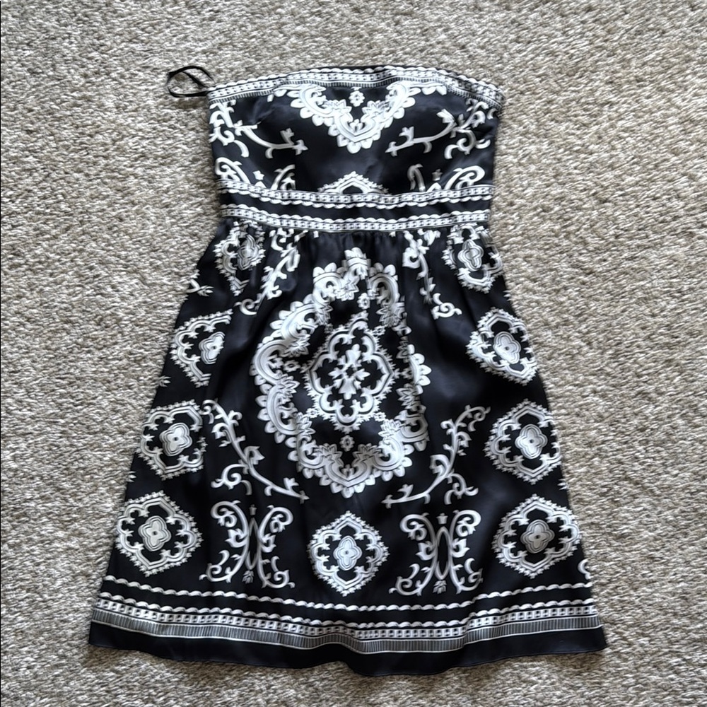 White House Black Market Strapless Black and White Cocktail Dress